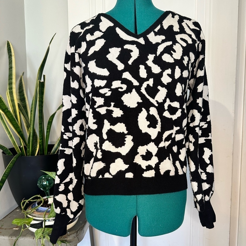 Philosophy Republic Leopard Print Batwing Sleeves Sweater Size Small